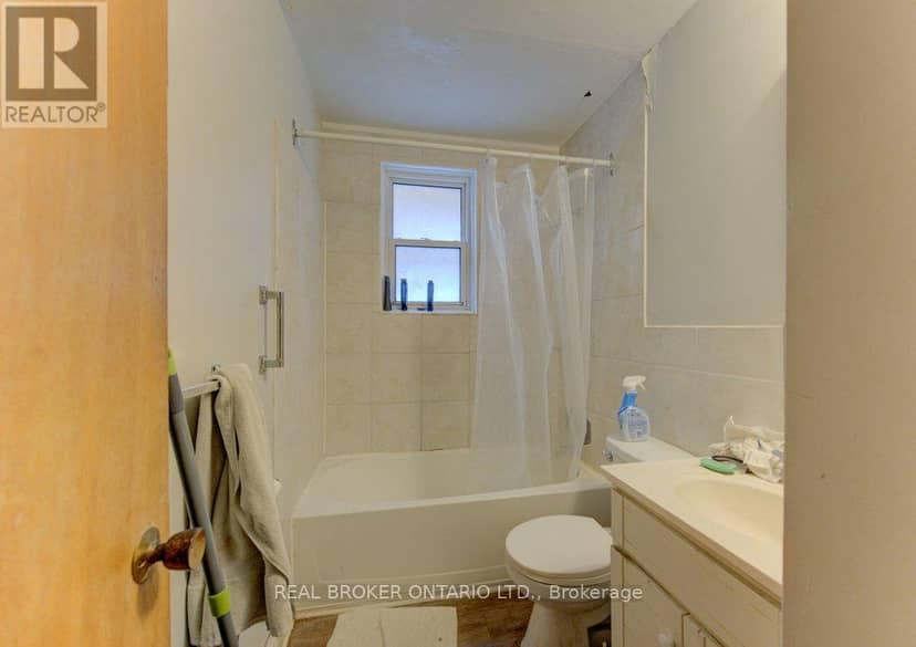 109 Eton Drive — photo 6 of 40