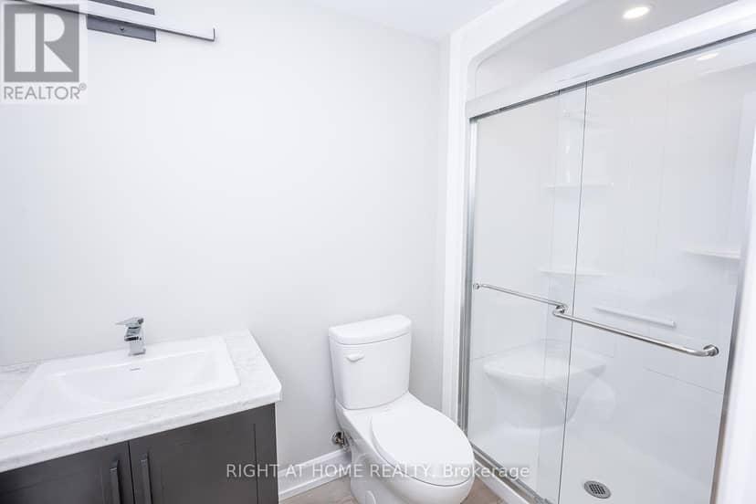 3909 Mitchell Crescent — photo 12 of 27