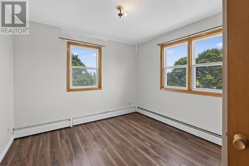 4 MacLean Avenue — photo 23 of 40