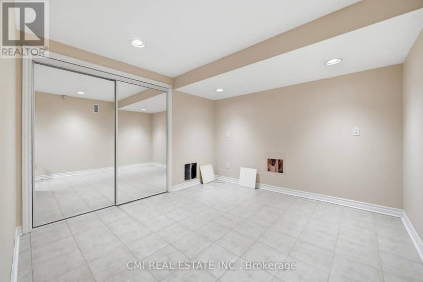 15 Treegrove Circle — photo 34 of 40