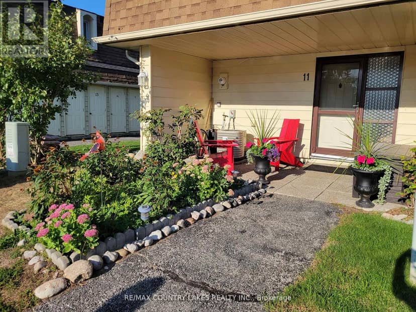 11 - 4 Paradise Boulevard — photo 2 of 40