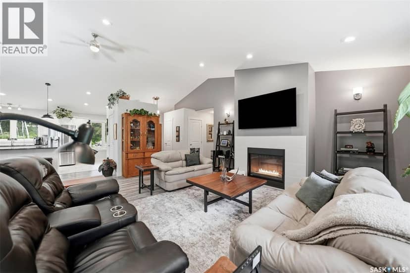 1022 Rooster Road, Turtle Lake, photo 4