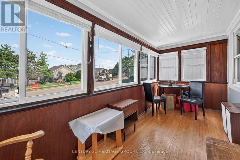 208 Carlton Street — photo 24 of 40