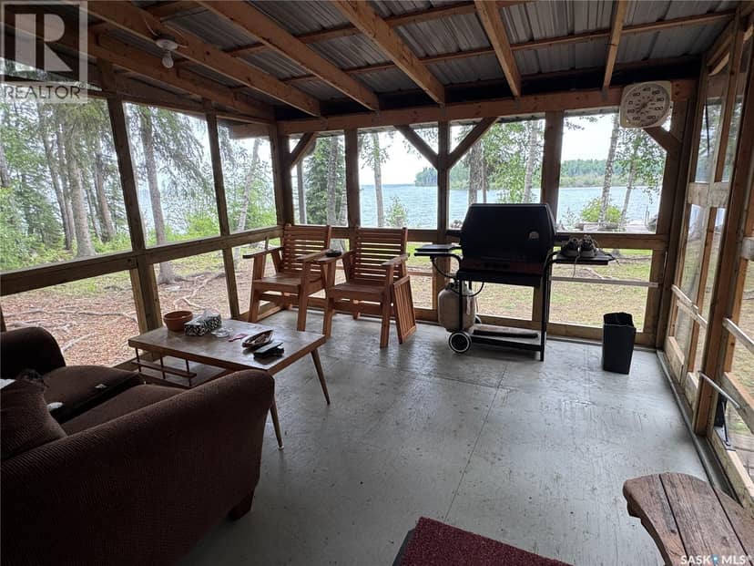 Lac La Ronge Cabin Near Potato Point — photo 32 of 40