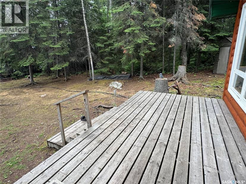 Lac La Ronge Cabin Near Potato Point — photo 34 of 40