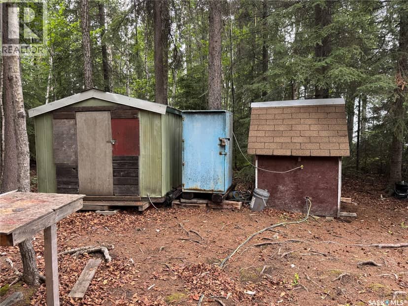 Lac La Ronge Cabin Near Potato Point — photo 38 of 40