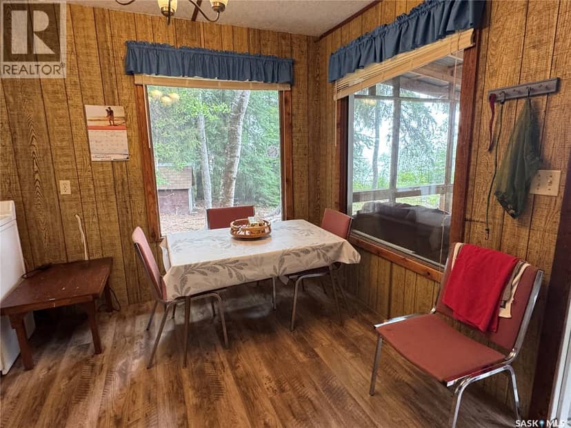 Lac La Ronge Cabin Near Potato Point, Northern Admin District, photo 6