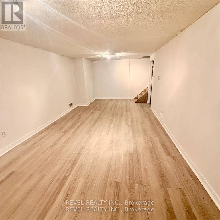873 Southdale Road E — photo 21 of 22