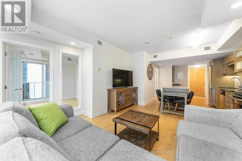 1103 - 40 Nepean Street — photo 18 of 40