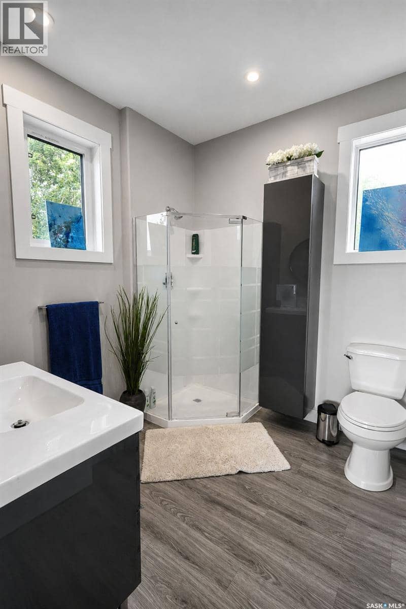 101 Jacobson DRIVE — photo 16 of 40