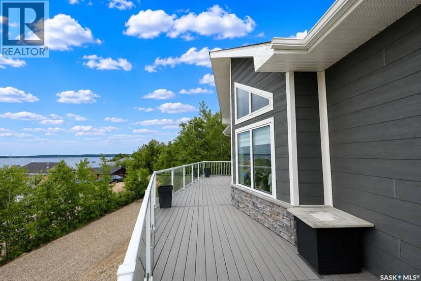 101 Jacobson DRIVE — photo 34 of 40