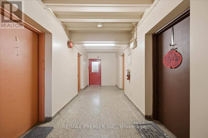 280 Weir Street N — photo 5 of 20
