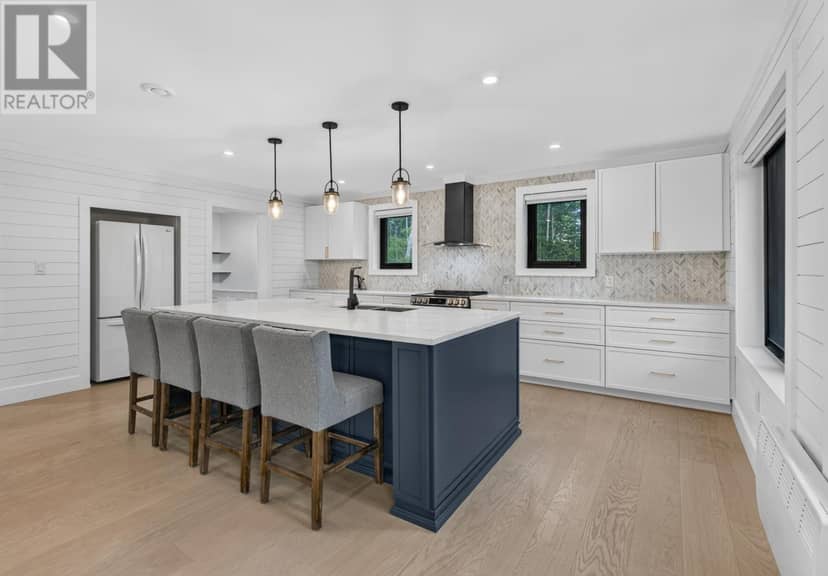 1685 Kingston Road, RTE 323 — photo 11 of 40