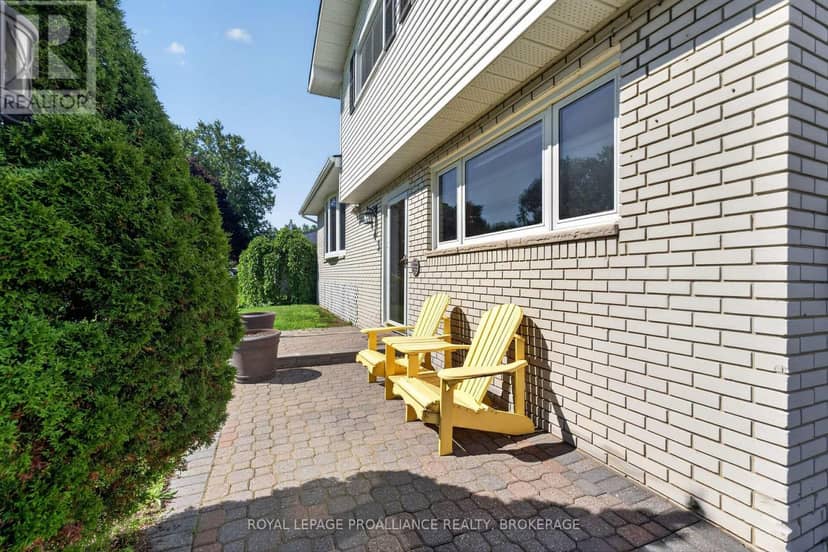 1445 Aley Street — photo 3 of 40