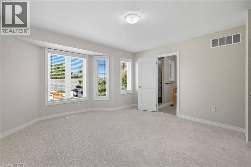 88 WOOD Street E — photo 13 of 32