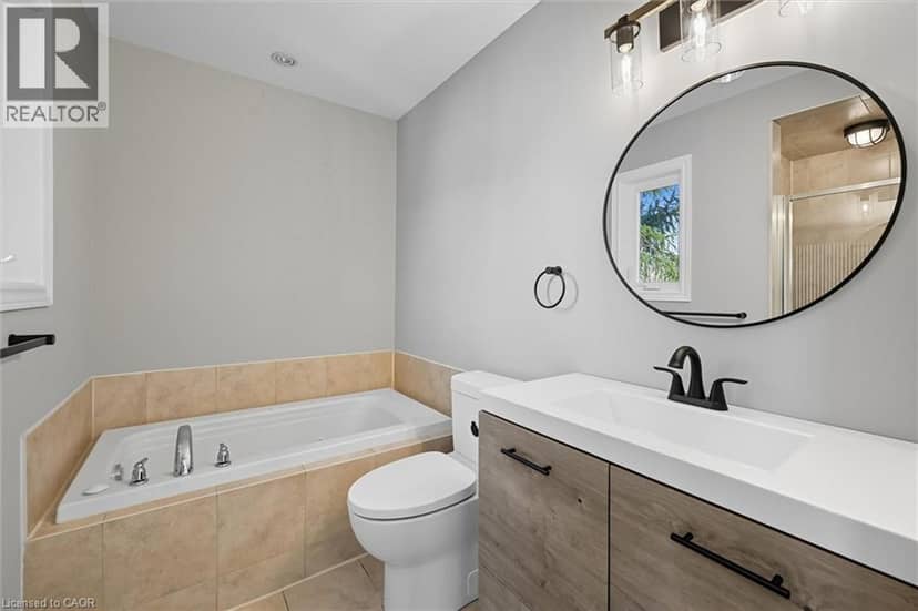 88 WOOD Street E — photo 15 of 32