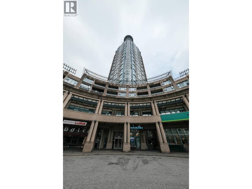 804 183 KEEFER PLACE, Vancouver, photo 2