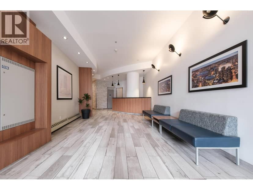 804 183 KEEFER PLACE, Vancouver, photo 3