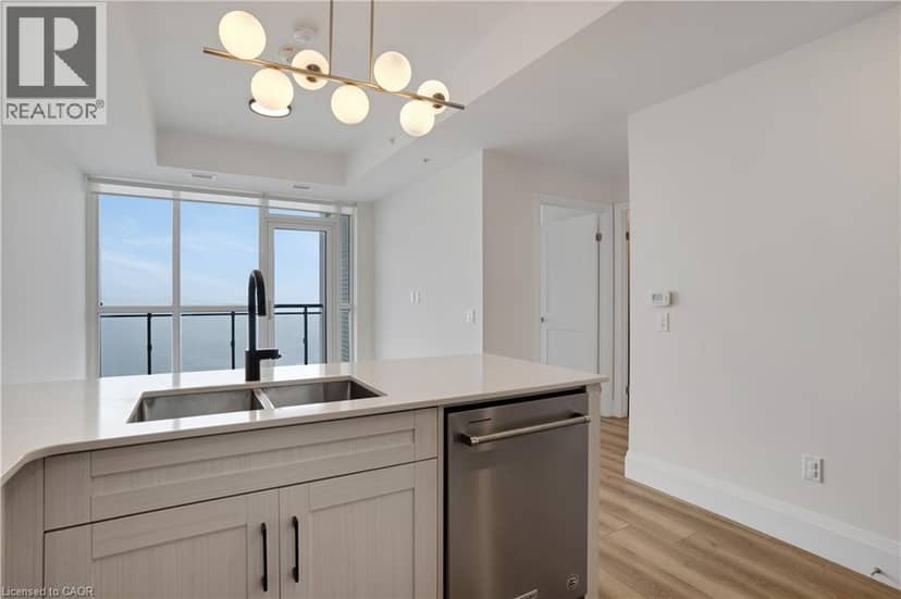 60 CHARLES Street W Unit# 1904 — photo 11 of 34