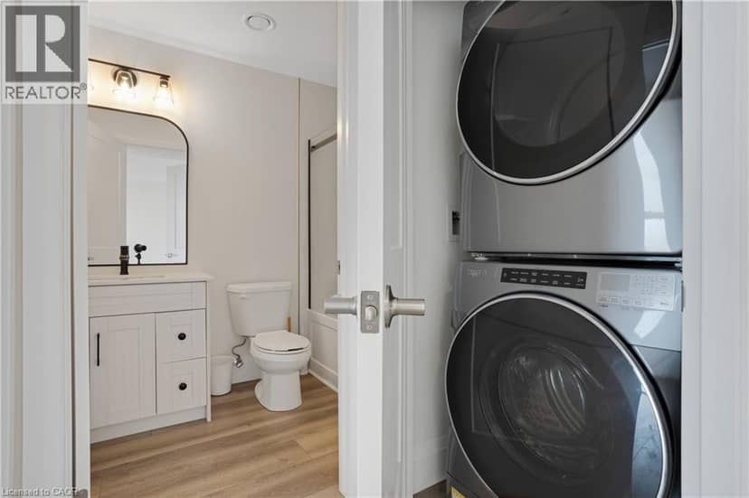 60 CHARLES Street W Unit# 1904 — photo 19 of 34