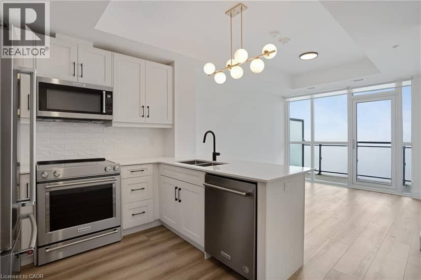 60 CHARLES Street W Unit# 1904 — photo 6 of 34
