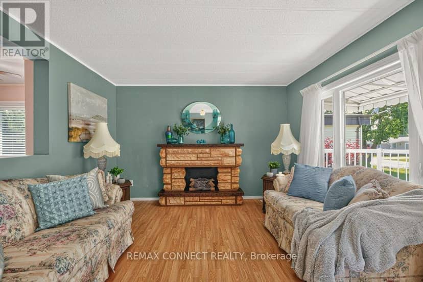 8 Circle Drive, Kawartha Lakes, photo 4