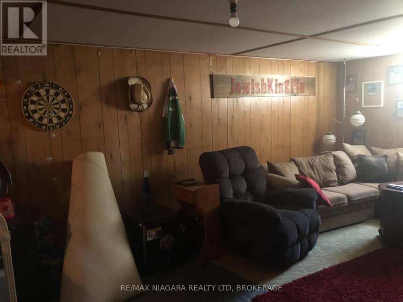 97 Shakespeare Avenue — photo 16 of 20