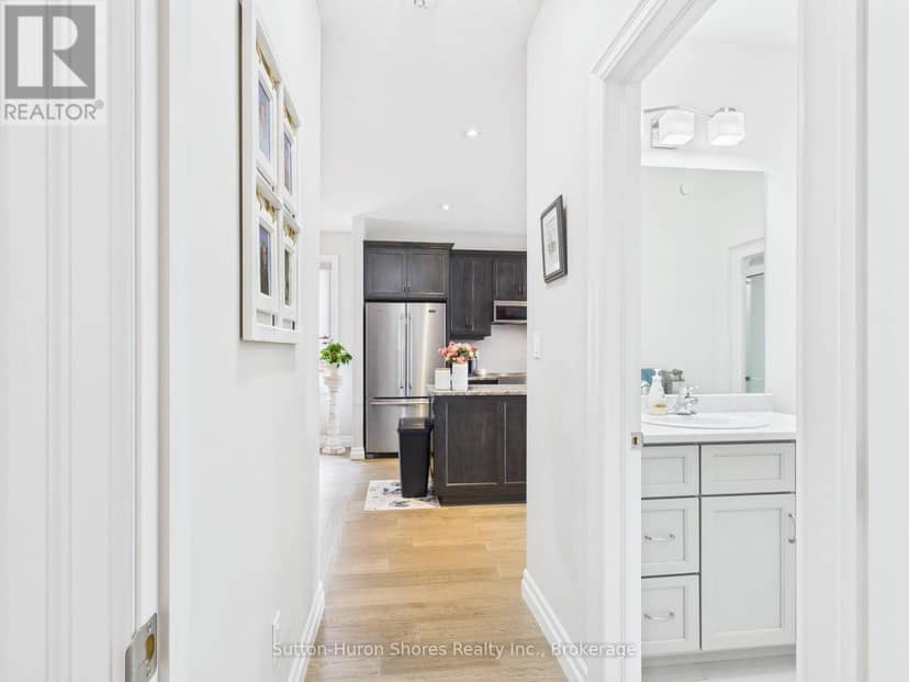404 Devonshire Road — photo 17 of 40