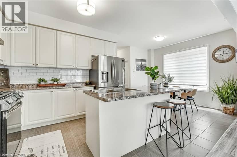 41 SUMAC Drive — photo 9 of 36