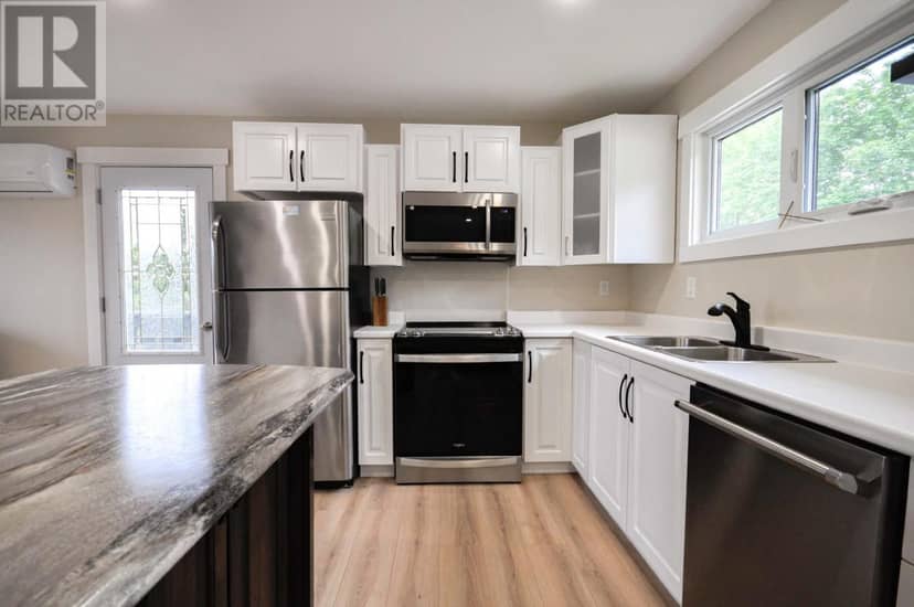 24 Cabot Lane — photo 14 of 40