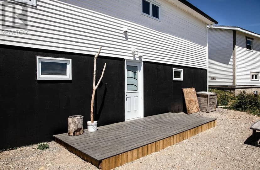 24 Cabot Lane — photo 36 of 40