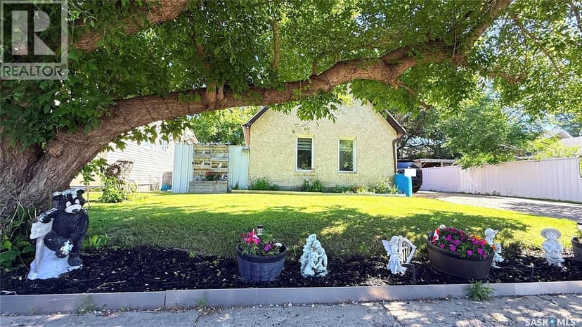 417 3rd STREET, Estevan, photo 2
