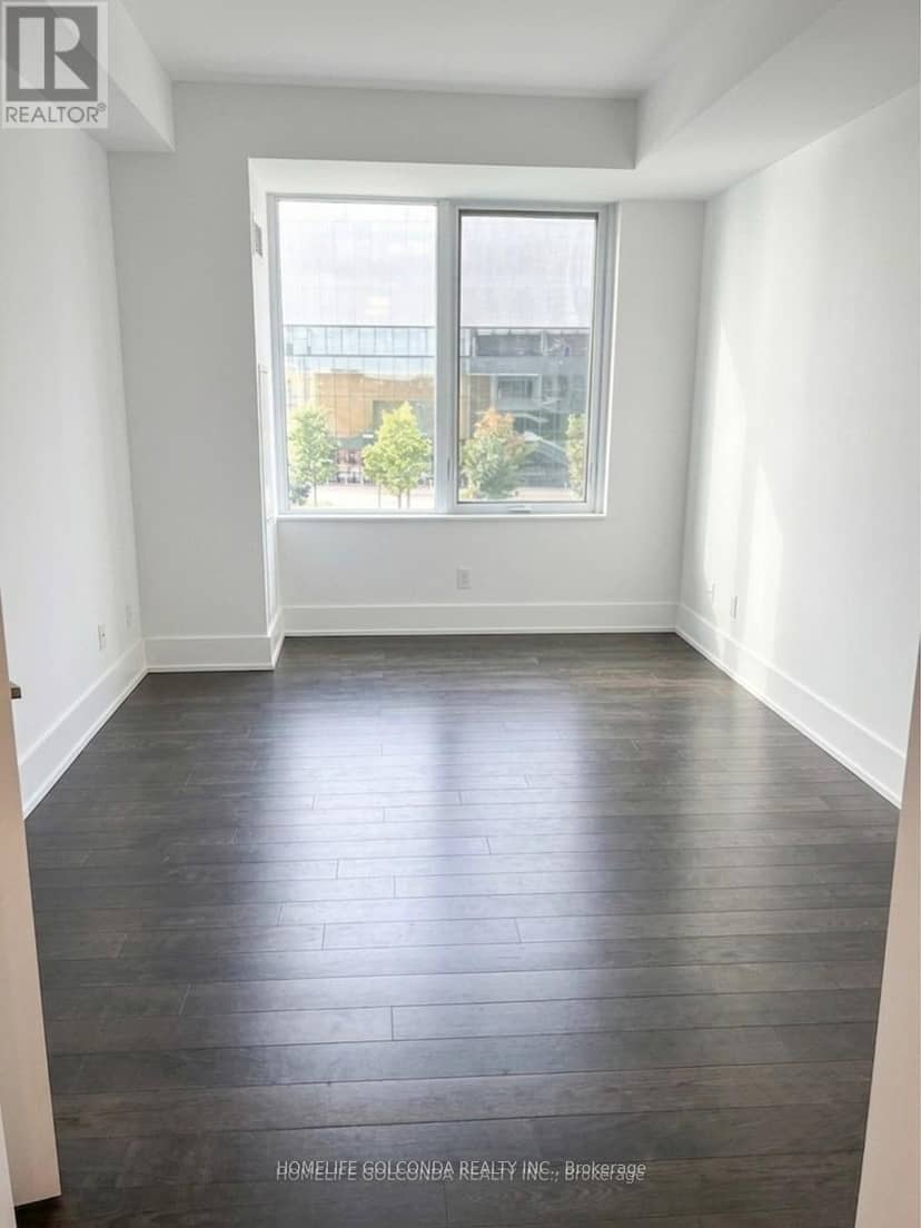 324 - 55 Merchants' Wharf Street — photo 14 of 19