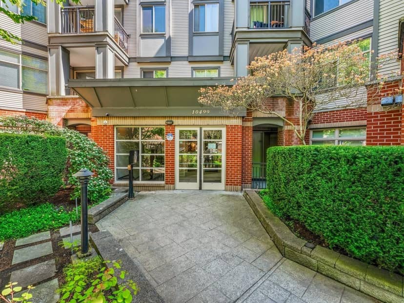 403 10499 UNIVERSITY DRIVE, Surrey, photo 2