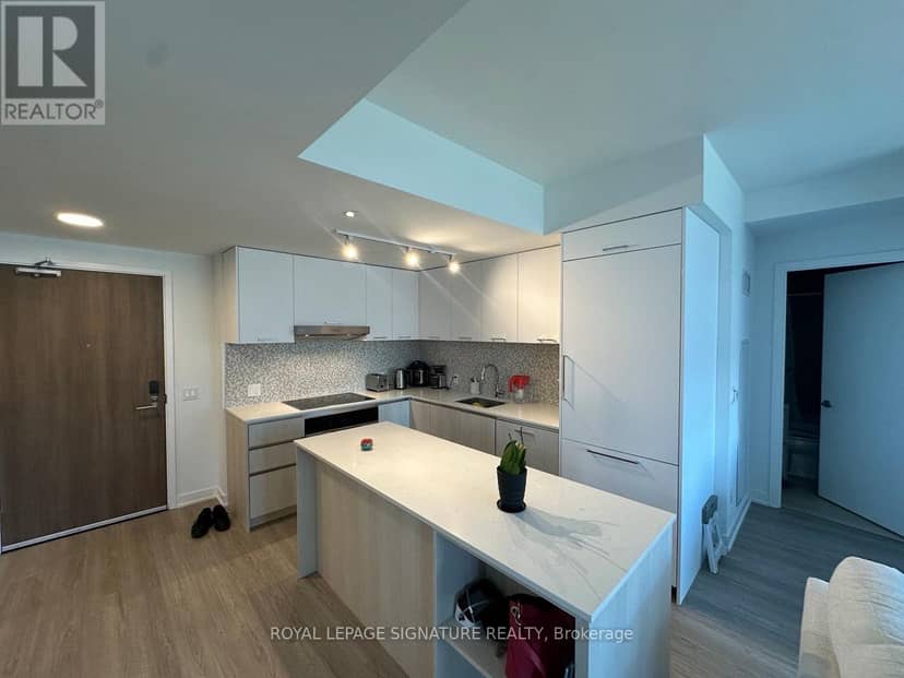 222 - 8188 Yonge Street, Vaughan, photo 6