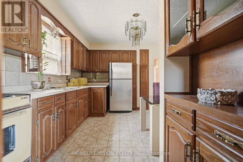 239 Epsom Downs Drive — photo 18 of 40