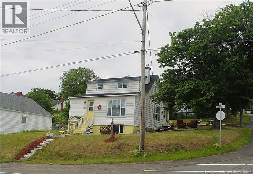534 Victoria Street — photo 2 of 40