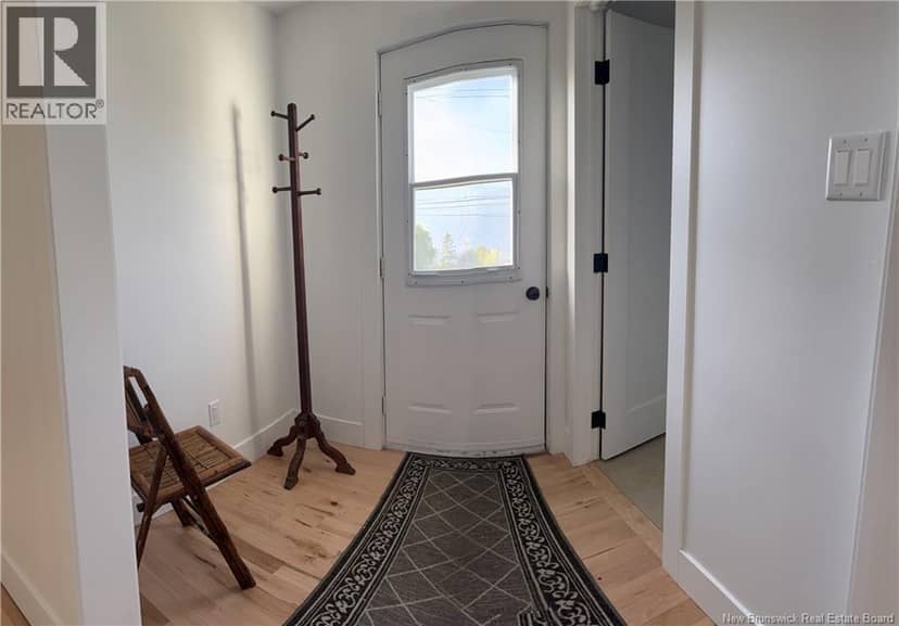 534 Victoria Street — photo 17 of 40