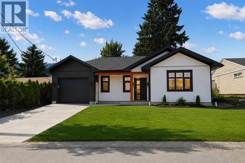 20 STIKINE STREET, Kitimat, photo 2