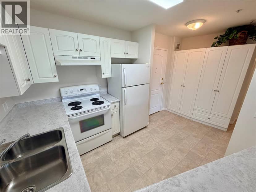 11001 13 Street Unit# 204, Dawson Creek, photo 3