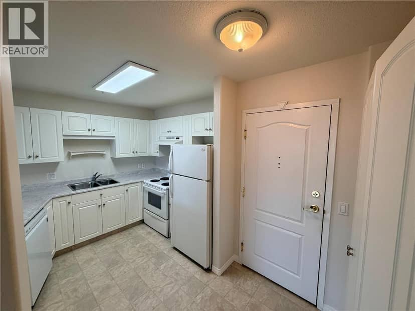 11001 13 Street Unit# 204, Dawson Creek, photo 2