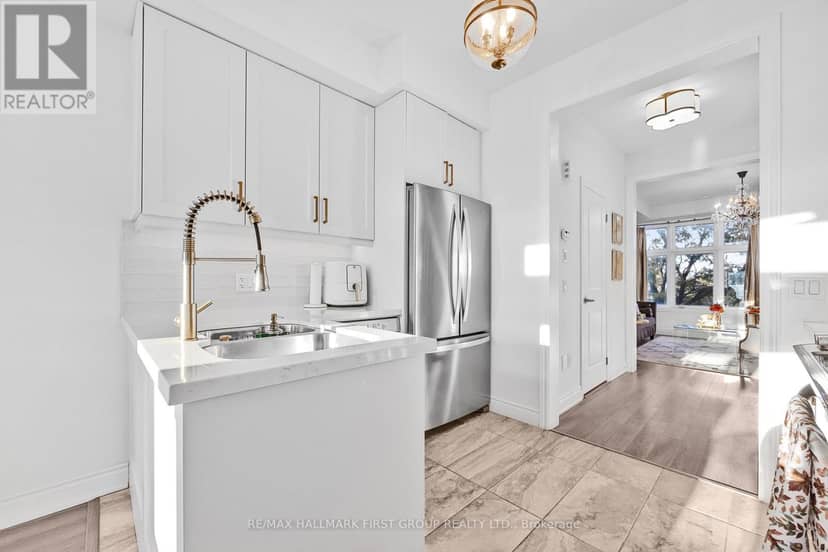 3034 Islington Avenue — photo 9 of 35