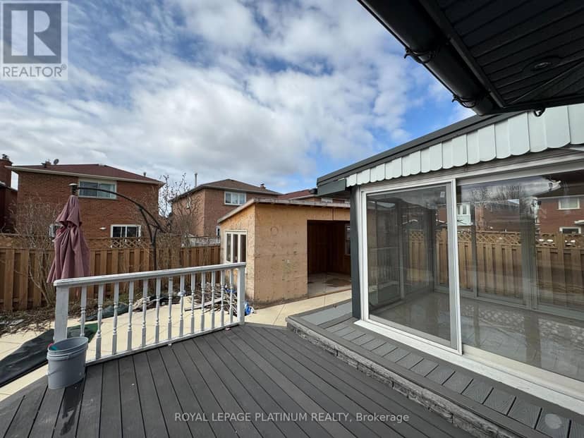 60 Brookfield Court — photo 23 of 24