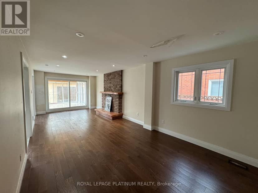 60 Brookfield Court — photo 9 of 24