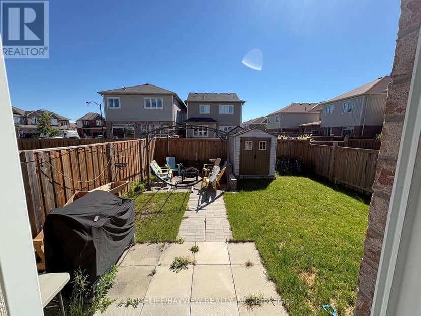 43 Hutton Crescent — photo 15 of 15