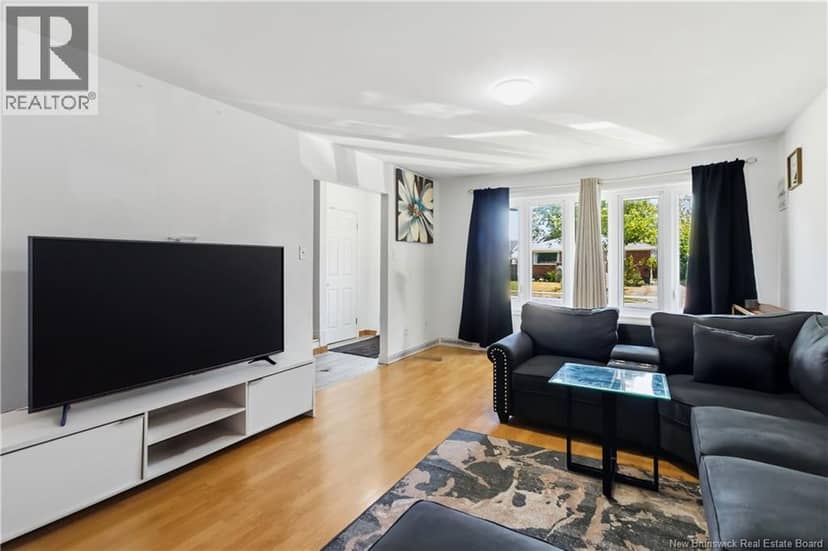 234-236 Ayer Avenue — photo 3 of 30