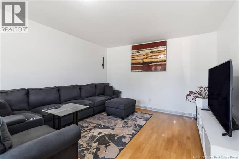 234-236 Ayer Avenue — photo 4 of 30