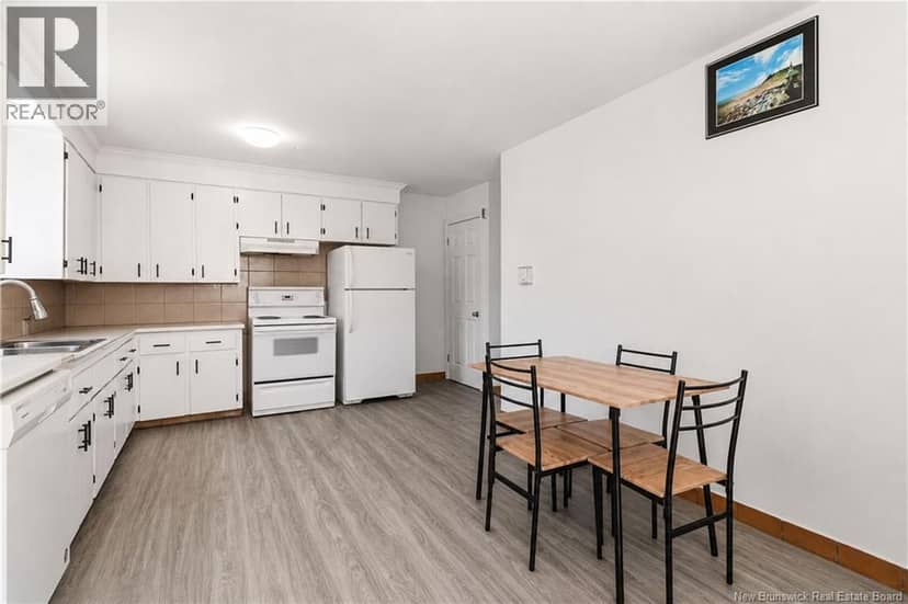 234-236 Ayer Avenue — photo 6 of 30