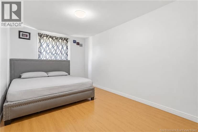 234-236 Ayer Avenue — photo 9 of 30