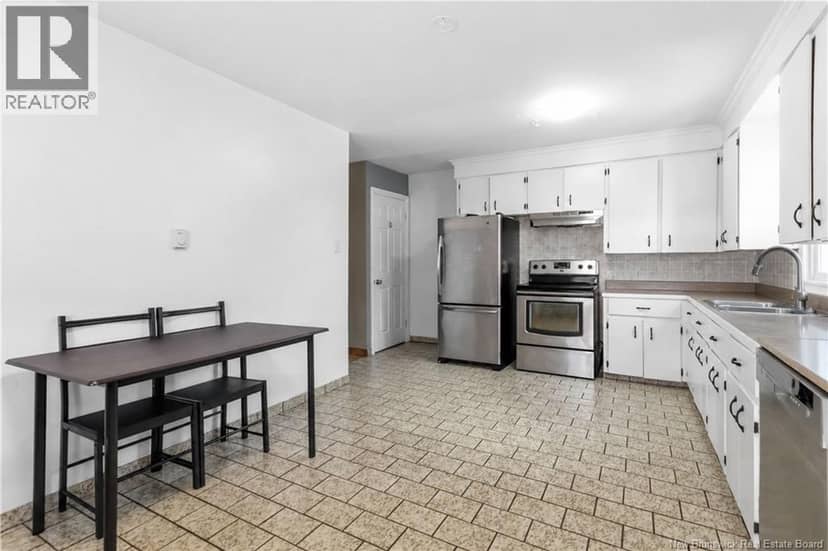 234-236 Ayer Avenue — photo 14 of 30